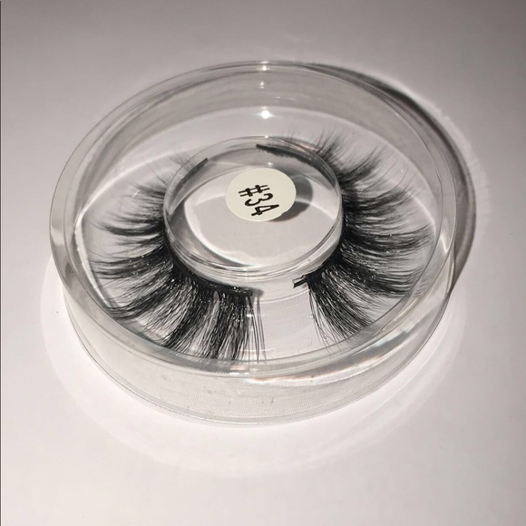 Mink Lashes - Picture 4 of 4